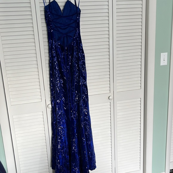 Prom Dress - Picture 4 of 8